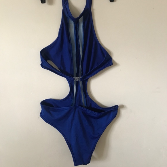 NWOT Blue Cut Out Halter Neckline Swimsuit w/Sheer inserts. Small - Picture 5 of 7